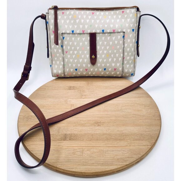 Fossil Crossbody Bag Womens S Beige Leather Messenger Purse Hearts - Picture 1 of 13
